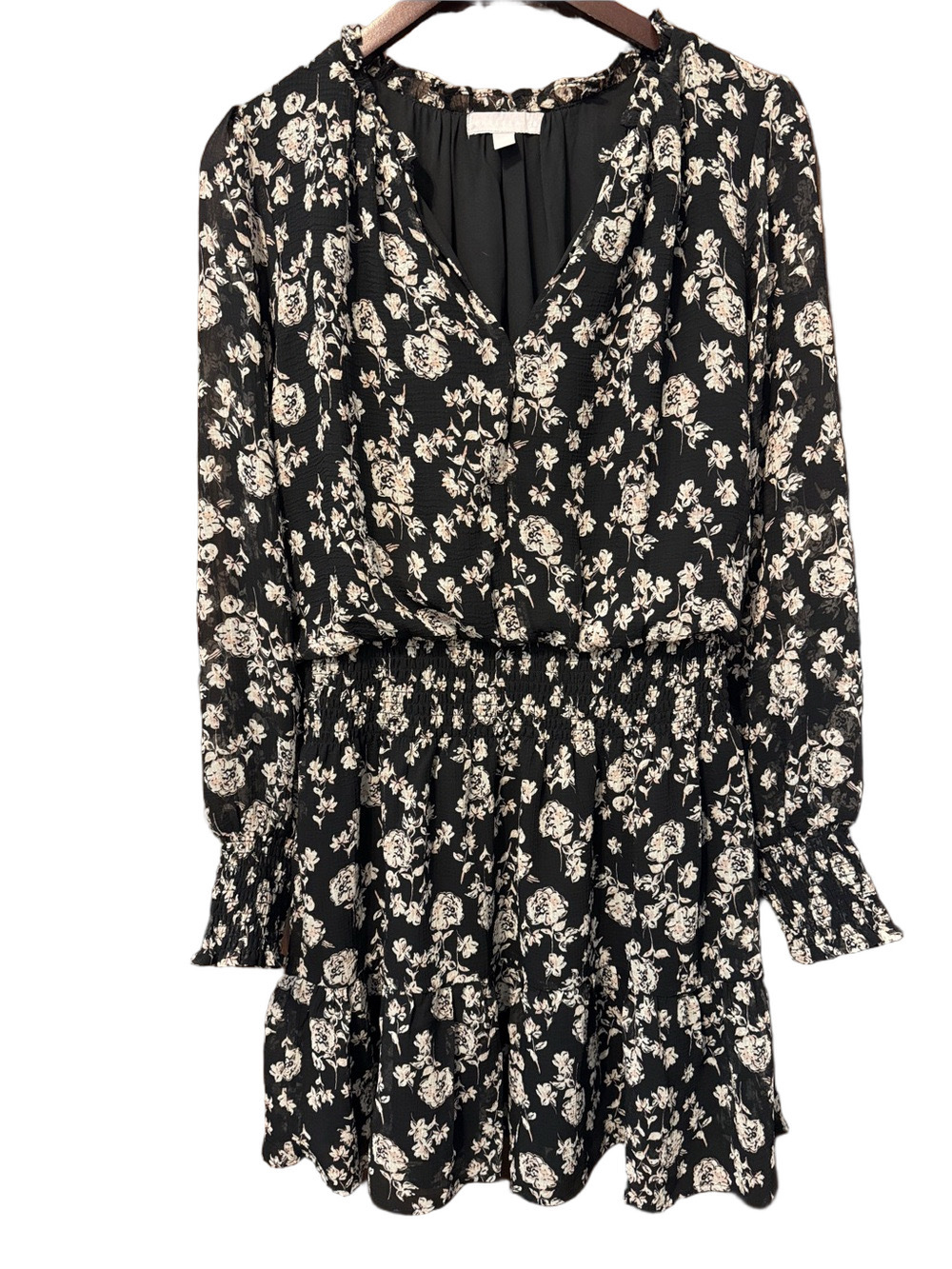 Chelsea28 Black and Cream Floral Chiffon Long-Sleeve Smocked Mini Dress Size M - Picture 4 of 5